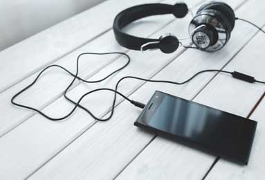 九游娱乐官网-高光时刻：Tarzan赵信化身闪光，迅猛攻势三比一战胜NIP