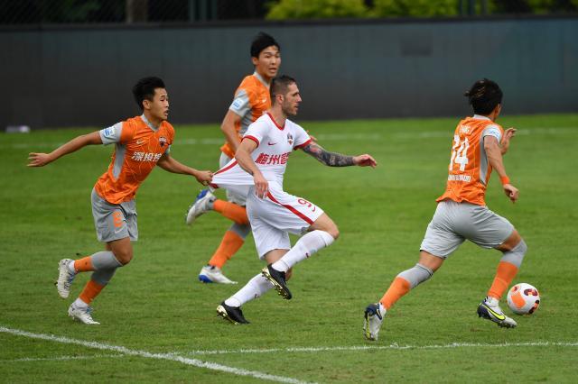 九游娱乐-阿奇姆彭因欠薪罢赛？深足内忧外患如何走出低谷